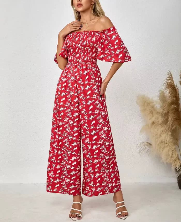 Combinaison rouge pour femme à imprimé floral, col carré, manches à volants, taille smockée, jambes 