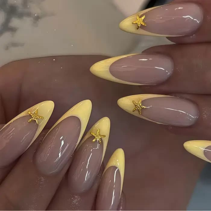 24 faux ongles rouges en forme de nœud, style manucure française, nude mat, en forme d'amande, ornés