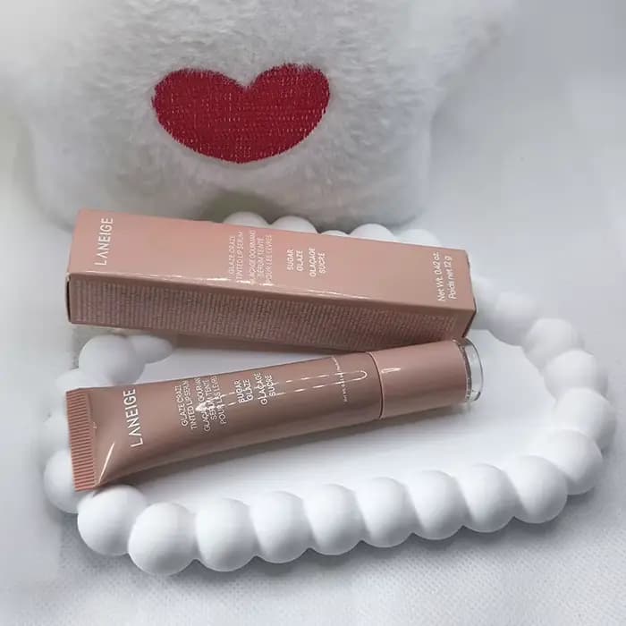 Baume à lèvres hydratant estival Laneige, lissant les ridules, longue tenue, nourrissant, maquillage