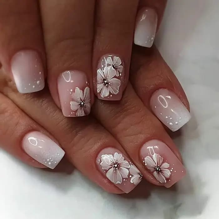 Faux ongles français dégradés, doux et frais, avec fleurs violettes, Design court et carré, à pressi
