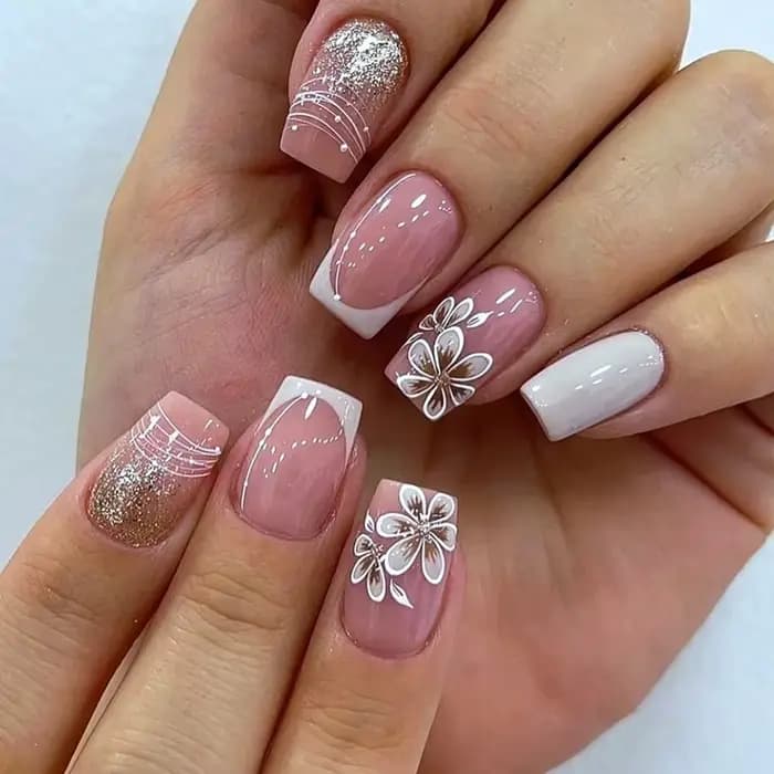 Faux ongles français dégradés, doux et frais, avec fleurs violettes, Design court et carré, à pressi