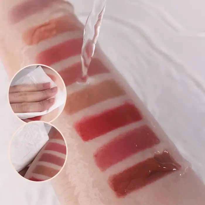 Rouge à lèvres mat soyeux velours nude marron