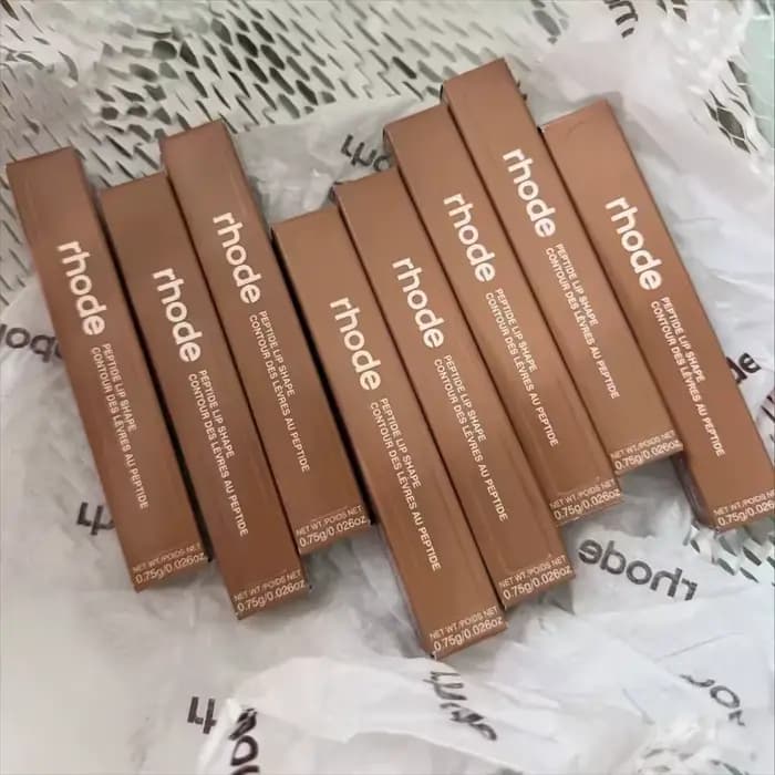 Crayon à lèvres en forme de peptide cutané
