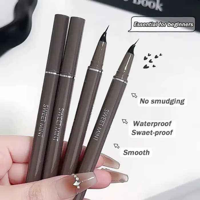 Crayon Eyeliner Courbé à Séchage Rapide