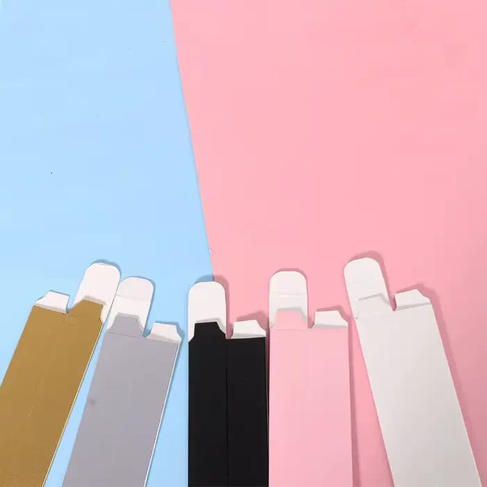 Boîtes d'emballage pour tubes de gloss à lèvres