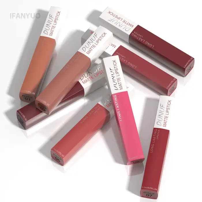 Rouge à lèvres liquide antiadhésif violet foncé