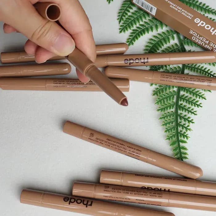 Rhode Skin Peptide Lip Shape Pen