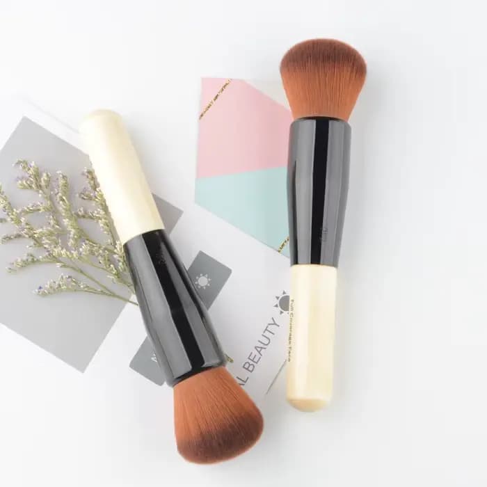 Pinceau de maquillage rond pour fond de teint