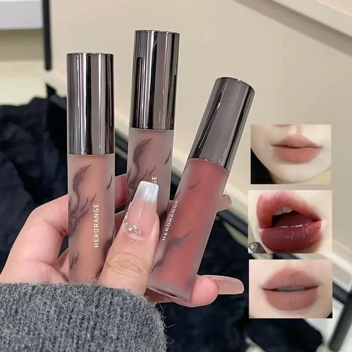 Vernis à lèvres rouge foncé Punk