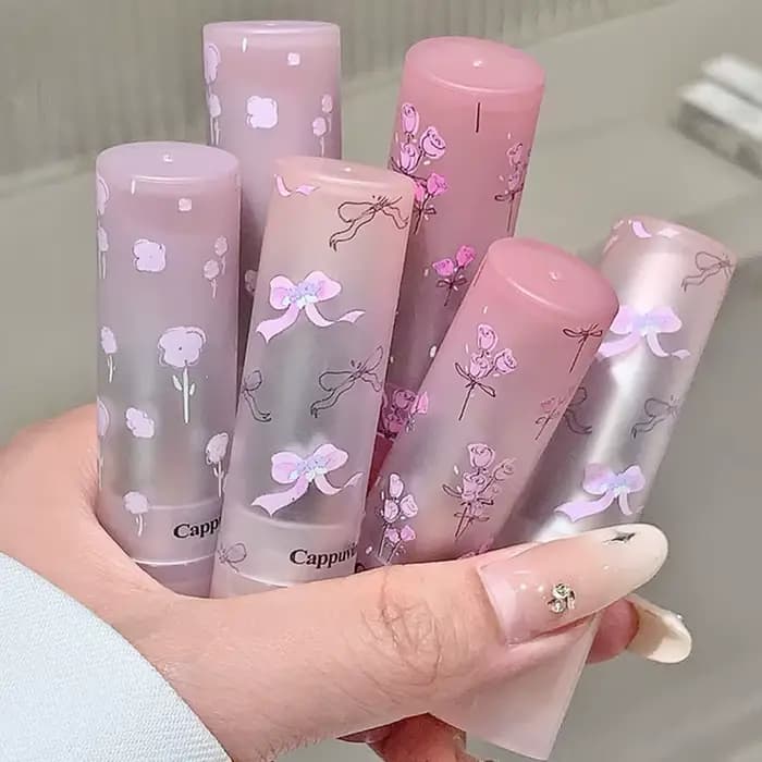 Plat fleuri langue brillant à lèvres miroir vernis