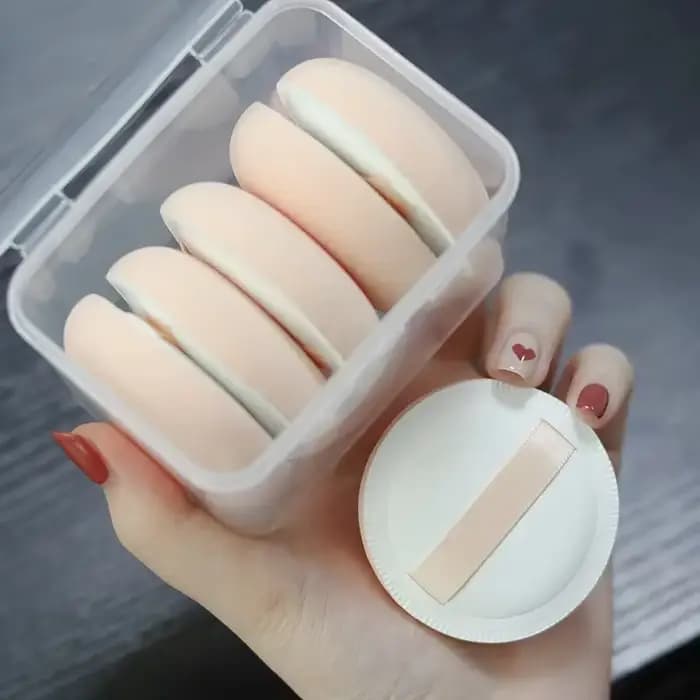 Bouffées de fond de teint en forme de goutte pour femme