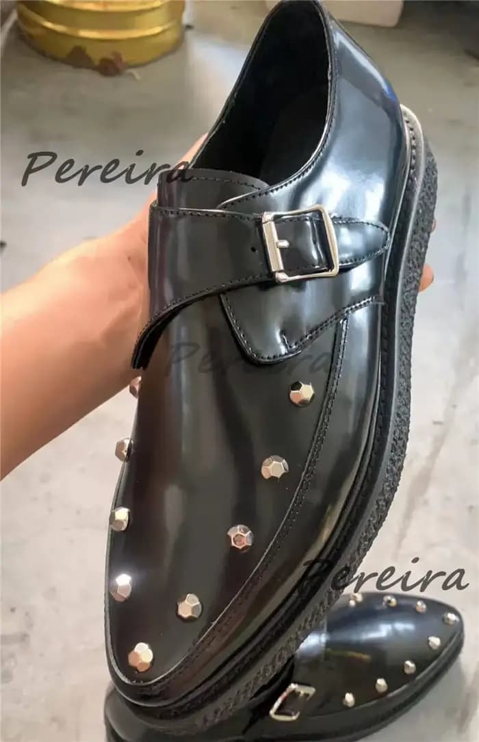 Chaussures Derby en cuir rouge brillant à lacets, imprimé léopard, boucle métallique, semelle épaisse, chaussures décontractées pour affaires, chaussures habillées tendance pour hommes
