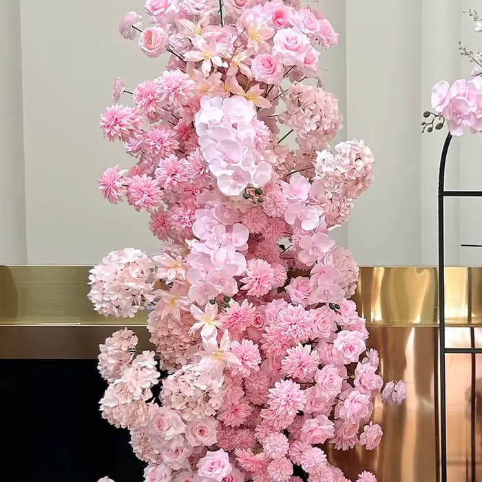 Décoration d'arche de fond KT avec arrangement floral 5D rose, rangée de fleurs d'hortensia, d'orchidée et de rose, accessoires de mariage et centre de table sphérique