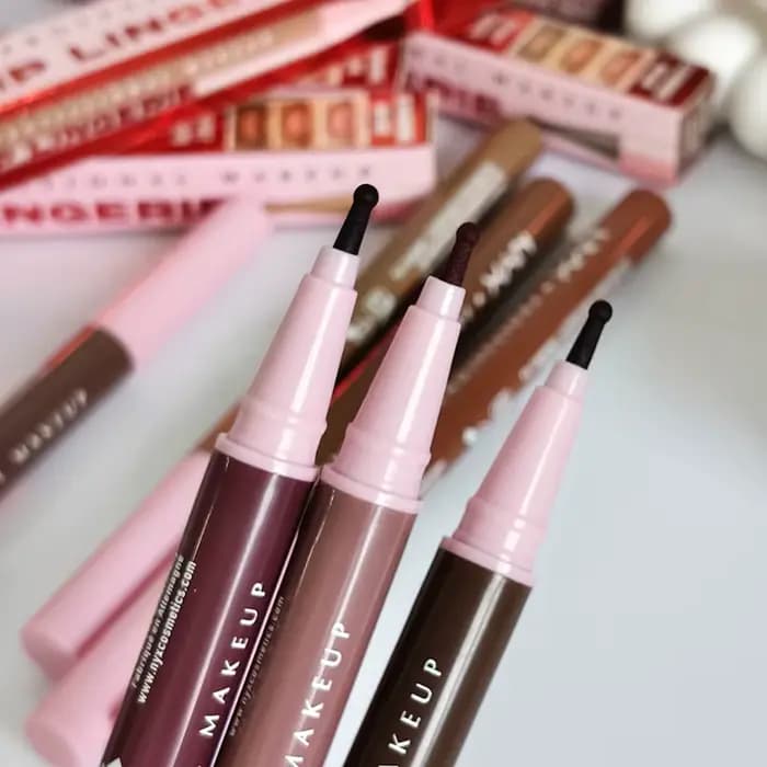 Crayon à lèvres NYX Lip Liner Stain à pointe feutre pour une application précise sans débordement