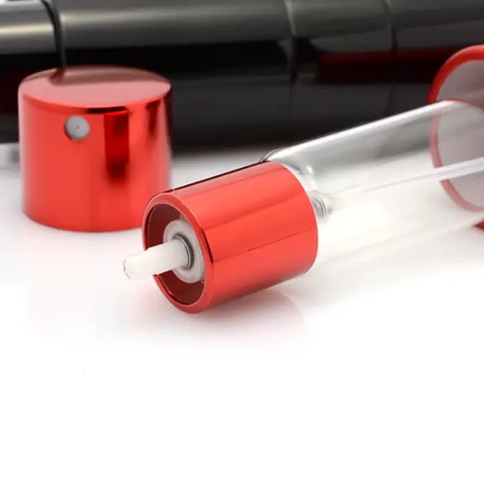 Bouteille de pulvérisation pour rouge à lèvres d'urgence pour femme