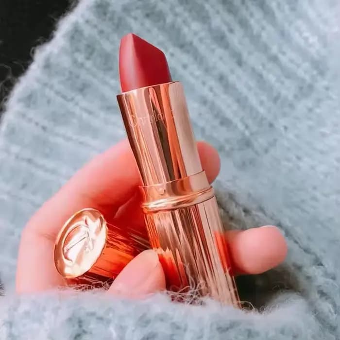 Charlotte Tilbury Maquillage Rouge à Lèvres Walk of No Shame Rose Gracieux Pillow Talk Gloss Hydratant Repulpant Fraise Vanille