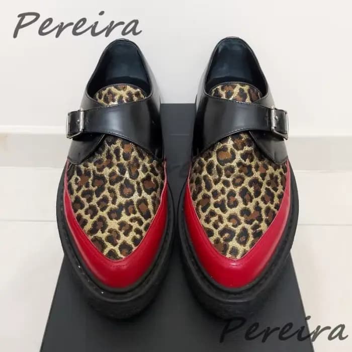Chaussures Derby en cuir rouge brillant à lacets, imprimé léopard, boucle métallique, semelle épaisse, chaussures décontractées pour affaires, chaussures habillées tendance pour hommes