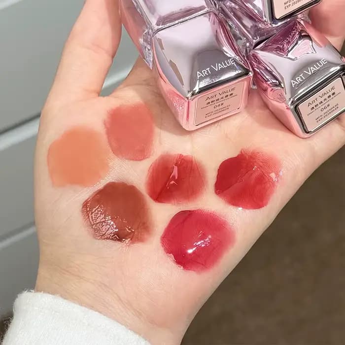 Brillant à lèvres en poudre transparente