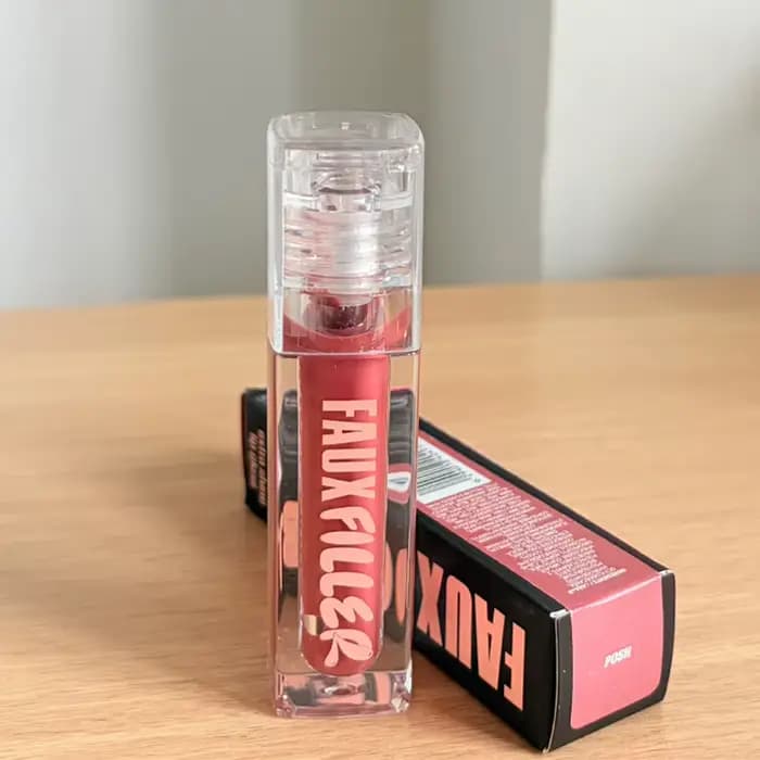 Gloss à lèvres hydratant effet repulpant