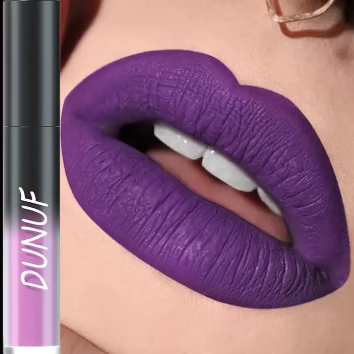 Brillant à lèvres violet mat