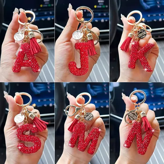 Porte-clés de voiture avec lettre anglaise rouge, délicat avec sac à diamants, pendentif, accessoire de porte-clés à pompon tendance