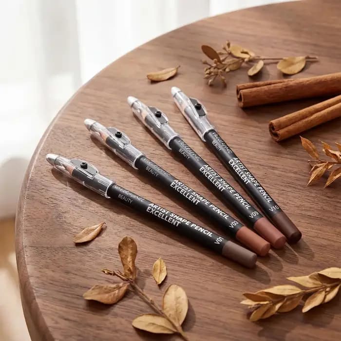 Ensemble de 4 crayons à lèvres marron