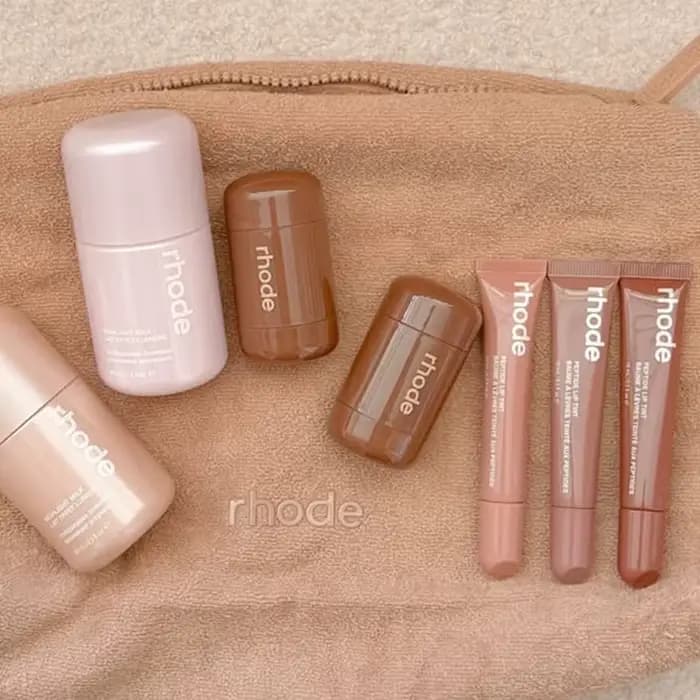 Rhod Summer Lip Moisturizing and Lasting Nourishing Powder Blusher Texture