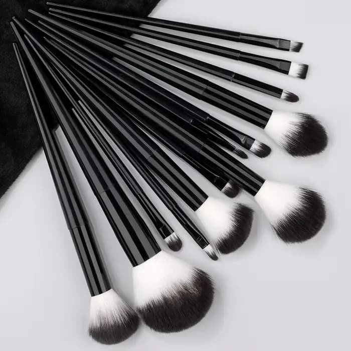 Ensemble de pinceaux de maquillage professionnels, 13 pièces, détails doux, Blush, surligneur, fond