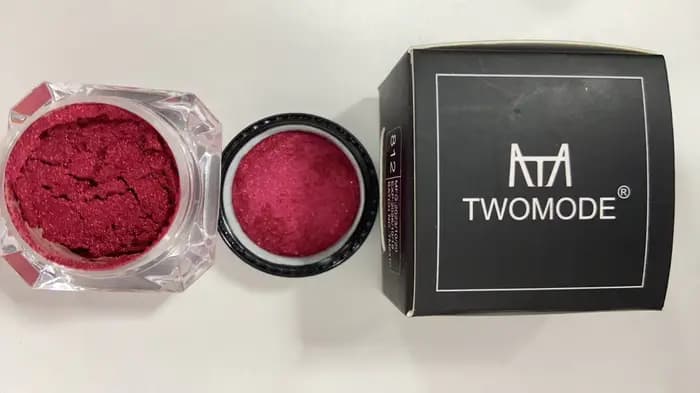 Fard à paupières rouge 3g TWOMODE - Haute pigmentation, anti-bavures, facile à estomper, maquillage
