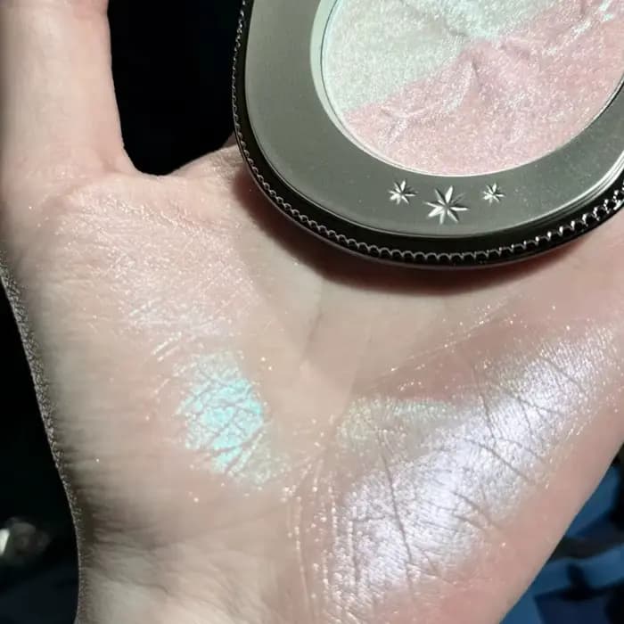 Girlcult Emotion Highlighter 27 Shining, Smooth & Minimal Fallout, Natural Dewy Glow, Shimmering & I
