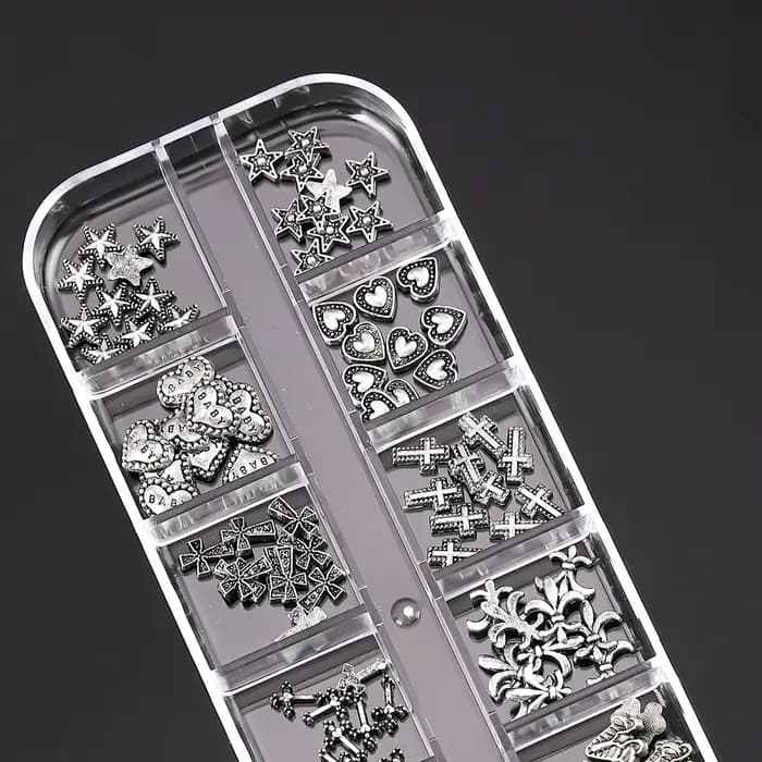 120 pièces/1 boîte européen américain foncé vintage style croix nail art patch y2k Premium métal Sty
