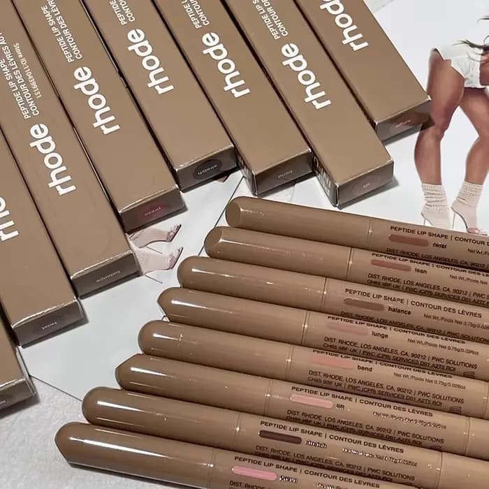 Crayon à lèvres en forme de peptide cutané