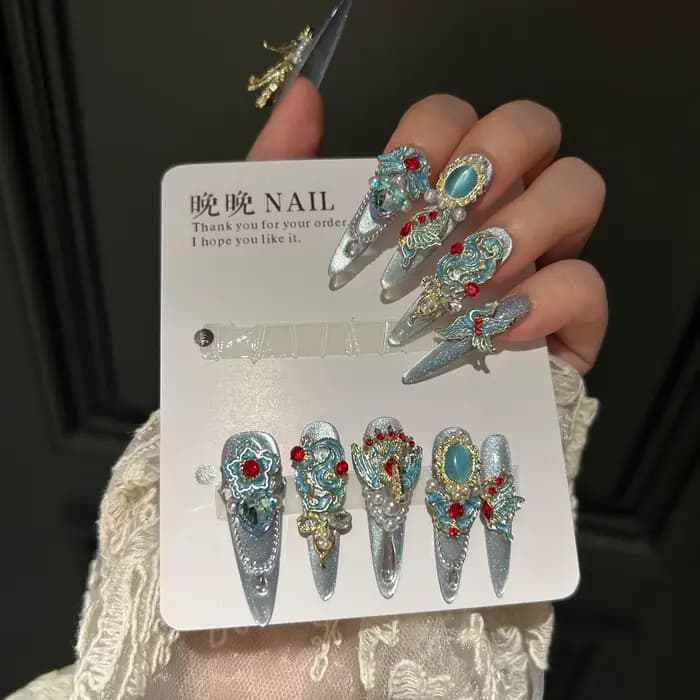 Baroque - Style presse - sur les ongles avec strass perles accessoires en métal, matériau ABS de haute qualité, design exagéré pour