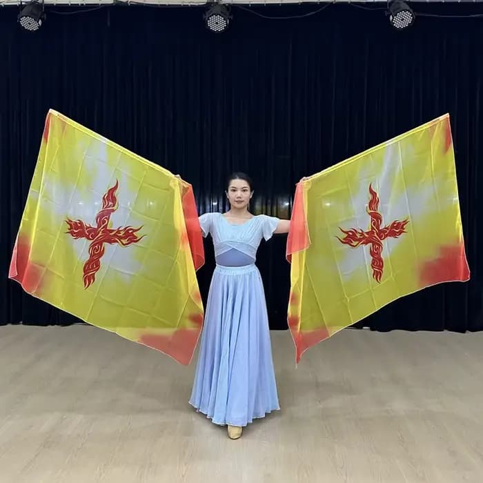 2 drapeaux de danse de louange, motif croix jaune, drapeau rectangulaire avec tiges extensibles, bannière de louange pour église, accessoire de scène 138x110cm