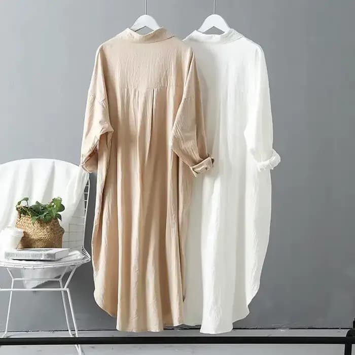 Chemise en coton et lin, collection Printemps-Été 2026, coupe ample et décontractée, style chemise-jupe mi-longue