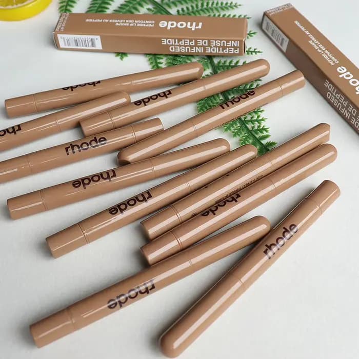 Rhode Skin Peptide Lip Shape Pen