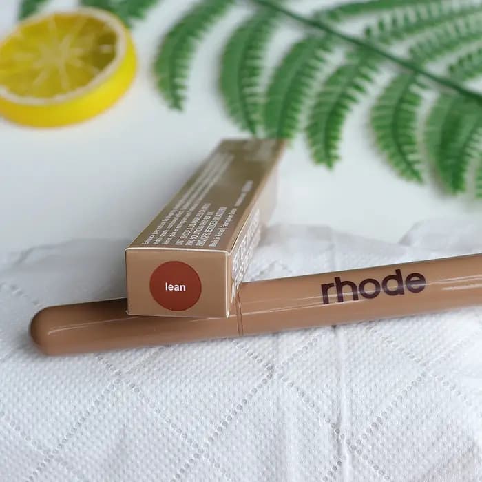 Rhode Skin Peptide Lip Shape Pen