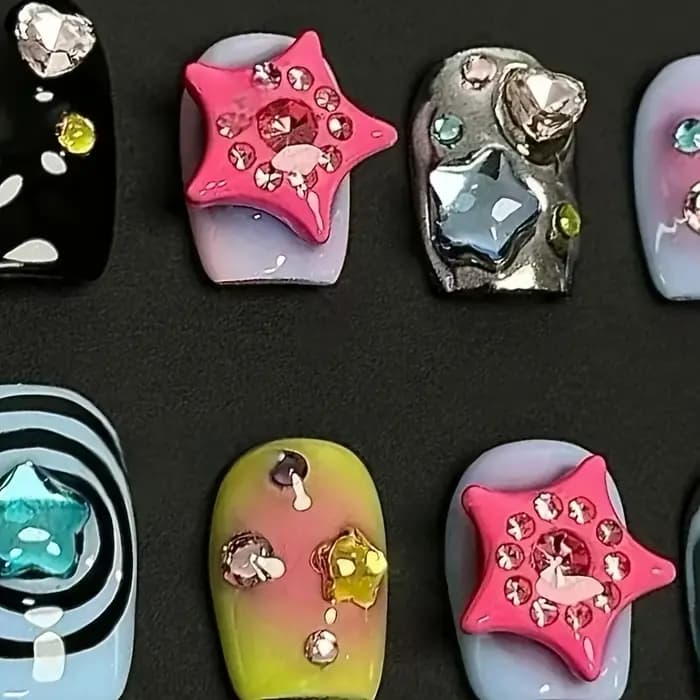 10 pièces haut de gamme pur manuel magique style court adapté à une variété de personnes faux ongles
