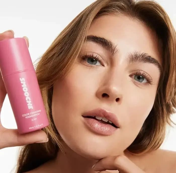 Fond de teint SMOOCHE changeant de couleur 30 ml - Teinte auto-adaptative