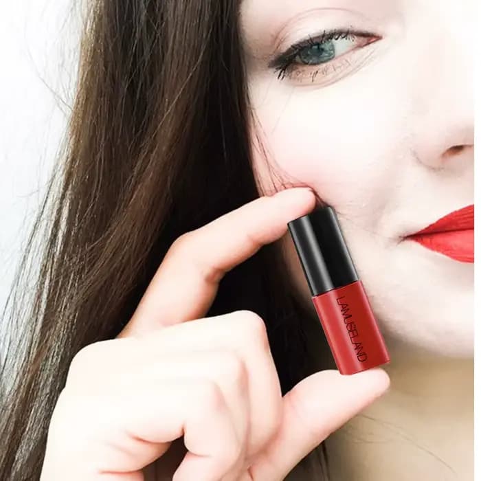 Mini ensemble de 1/3 rouges à lèvres mats nude