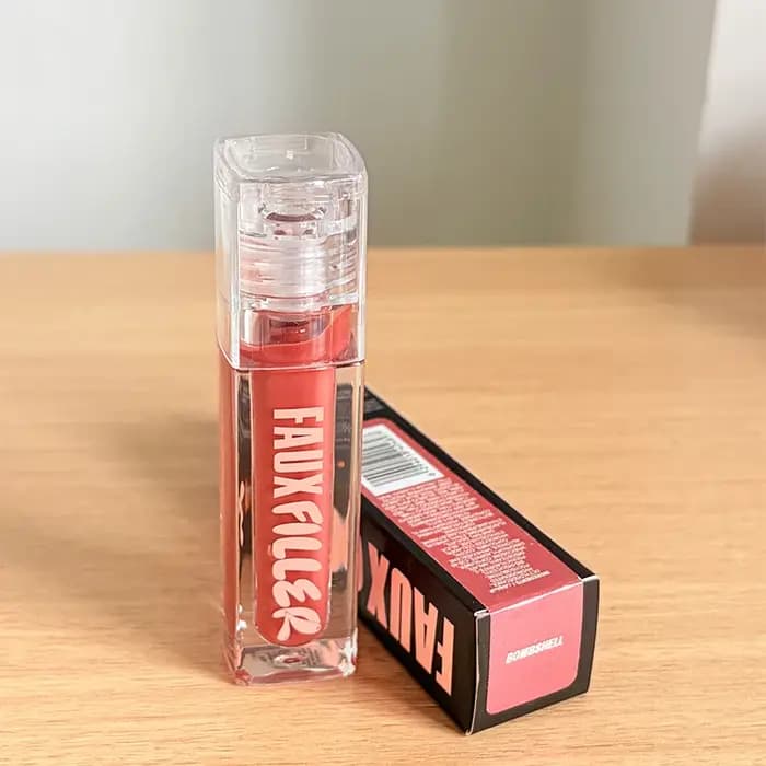 Nouvelles Couleurs Beauté : Crayon Contour des Lèvres Mat Teinté Longue Tenue