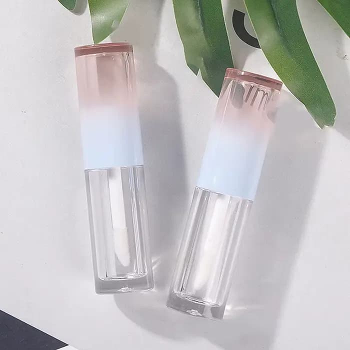 Bouteille de glaçage à lèvres dégradé rose bleu