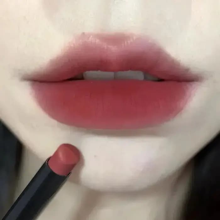 Cruc010Thin-Rouge à lèvres étanche et résistant à la transpiration