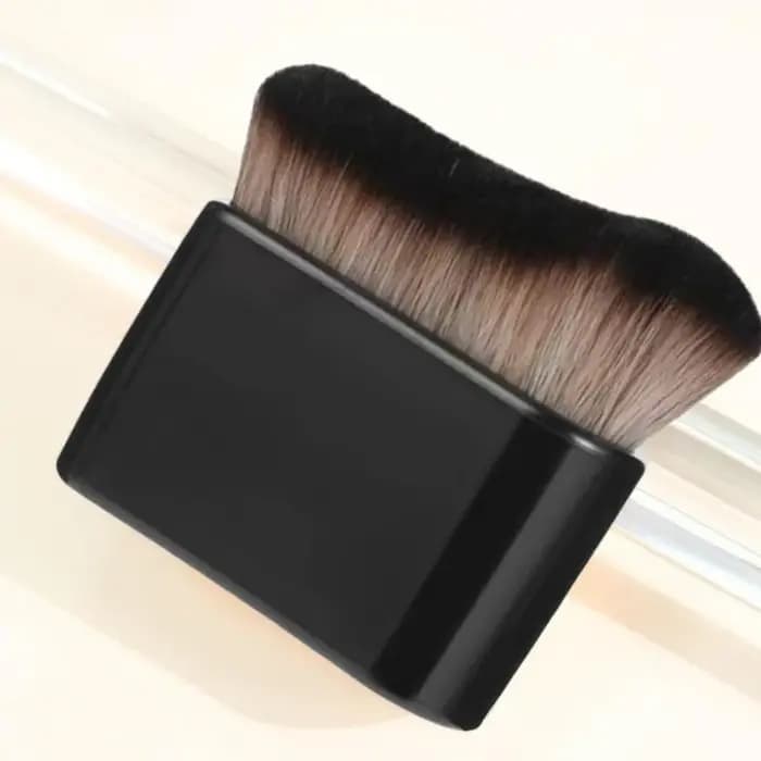 Pinceau à fond de teint ondulé pour crème BB liquide